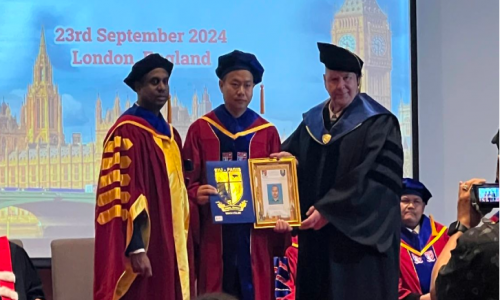 宇航工業(yè)交換機張總被授予歐洲大學榮譽博士學位并榮獲第七屆國際杰出領(lǐng)導人獎