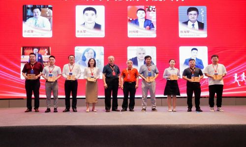 宇航工業(yè)交換機再次榮獲中國安防行業(yè)優(yōu)秀產(chǎn)品解決方案獎及中國安防年度人物獎